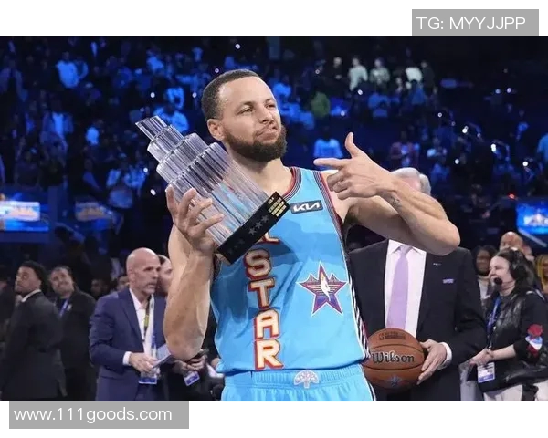 库里荣膺NBA常规赛MVP，创下历史纪录