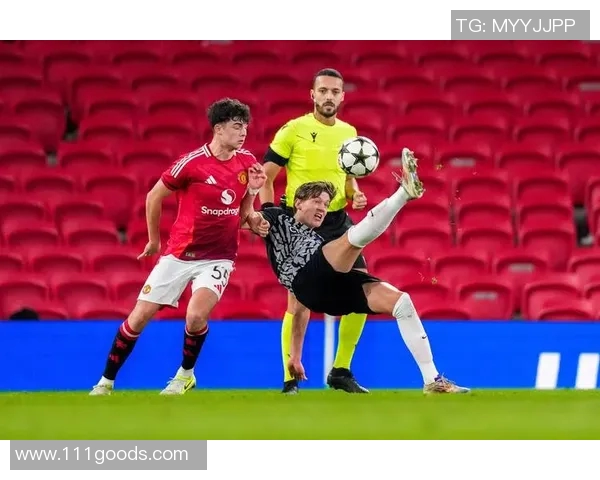 曼联主场力克狼队，强势升至英超积分榜第二位