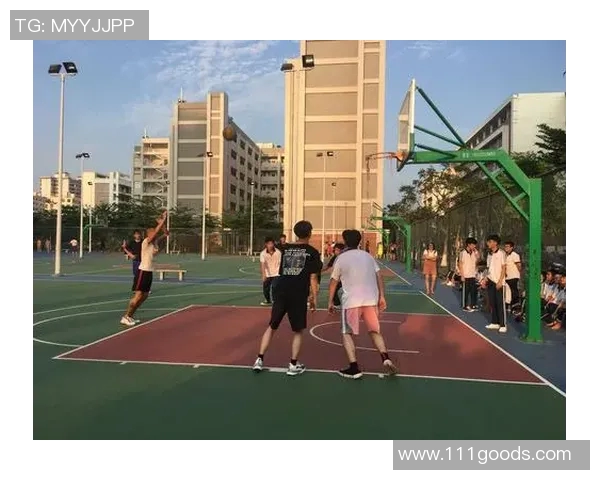 魅力无限的篮球美女，领略运动之美