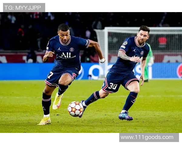 巴黎圣日耳曼备战法甲对阵里尔队,士气高昂期待取得胜利